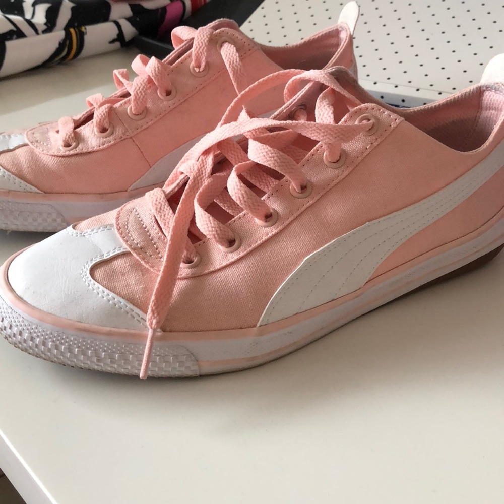 Puma Sneakers